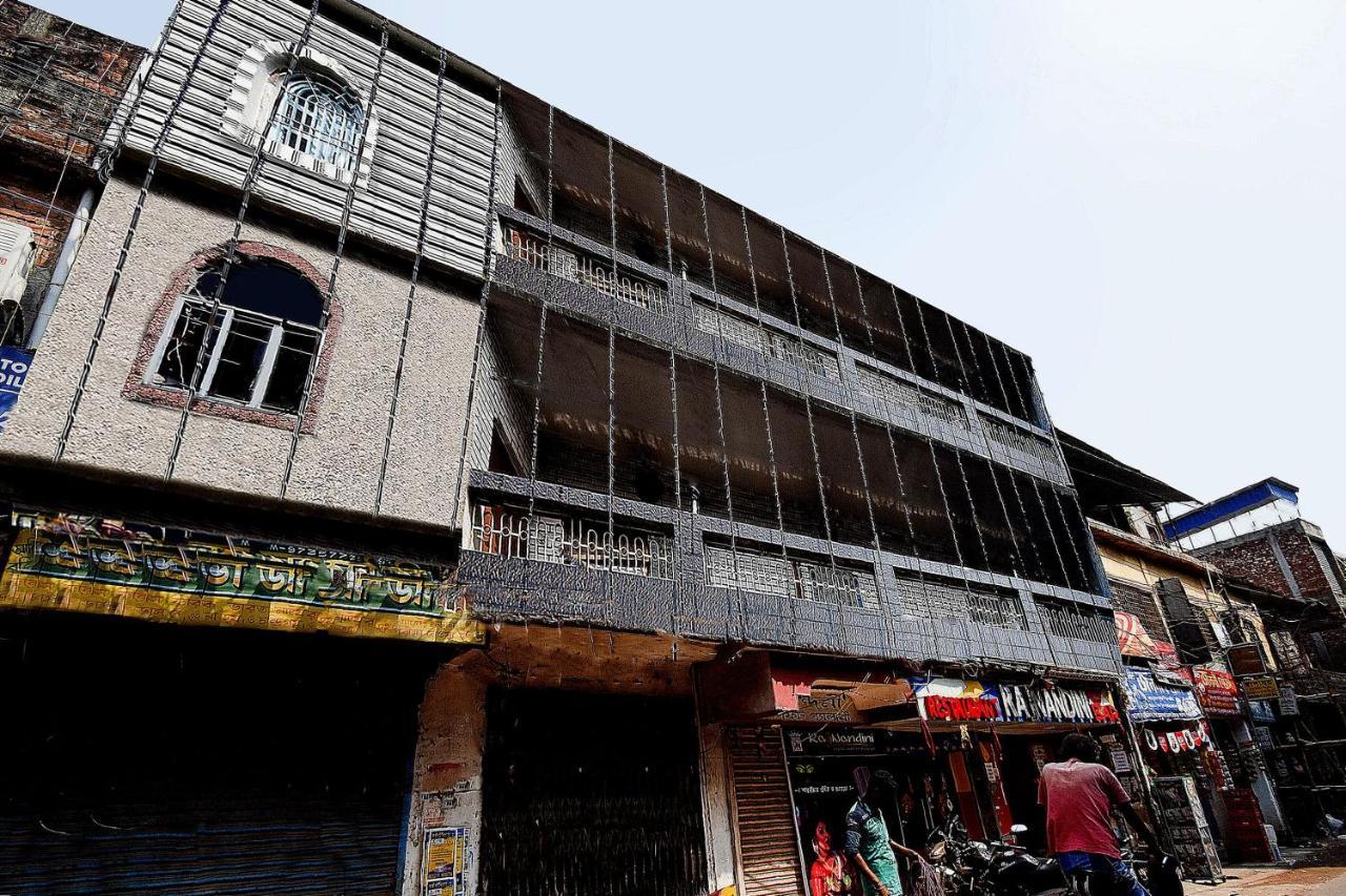 OYO 64260 Hotel Rajnandini Hābra Buitenkant foto