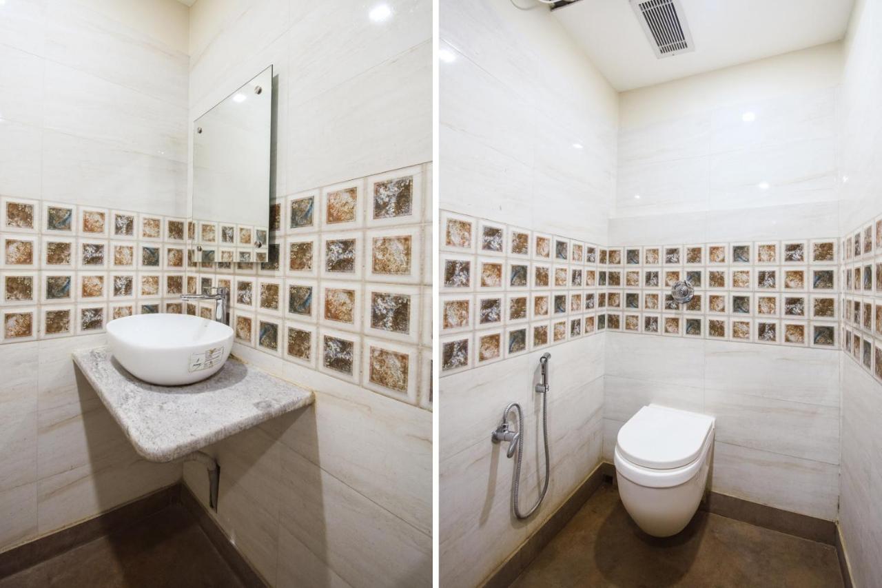 OYO 64260 Hotel Rajnandini Hābra Buitenkant foto